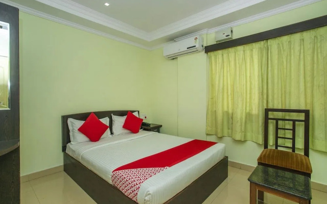 OYO 25121 Bns Lodge