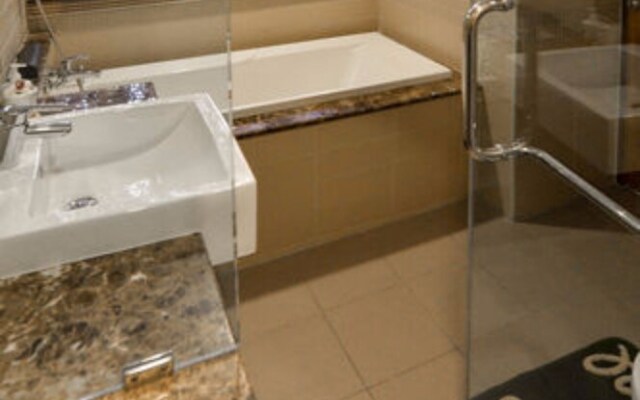 The Pad Silom Convent Serviced Apartment