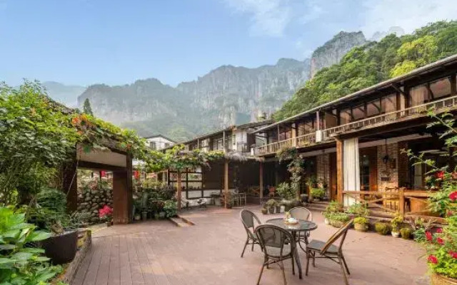 Yandang Mountain Lingfeng Guesthouse