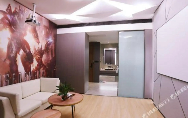 Yi Hotel (Yancheng Champagne Mansion)