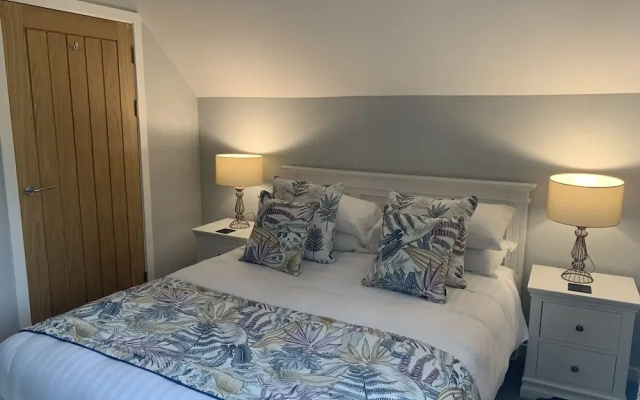 Primrose Lodge 4 with Hot Tub (H 2014) 57499