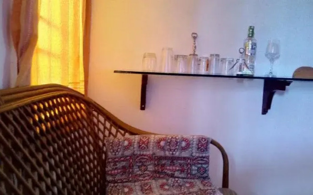 Nila Home Stay cv