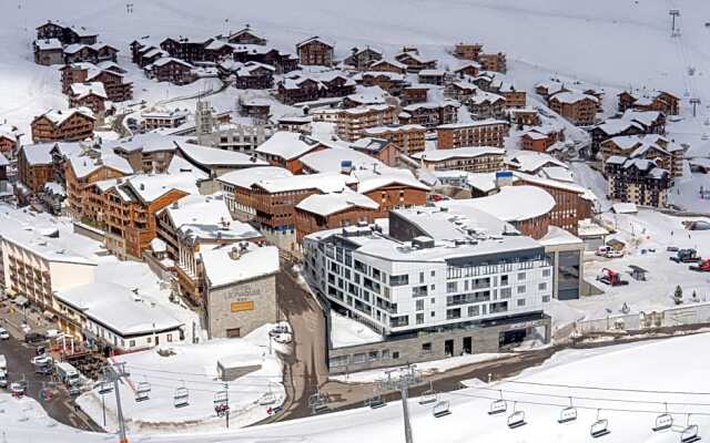 Apex2100 International Ski Academy Tignes