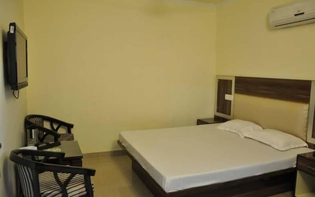Hotel Grand Residency
