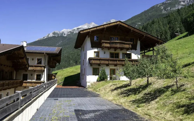 Family Apartment in Neustift With Sauna and Garden