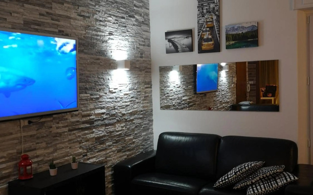 Queen East Verona apartments