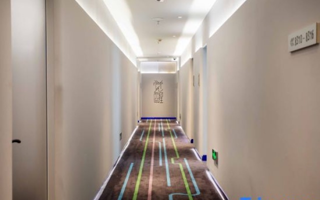 WanYoo E-sports Hotel (Shanghai Yangpu North Bund Xinhua Hospital Branch) – Hotel Rooms – Shanghai