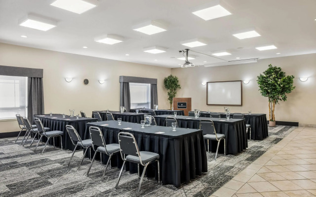 Ramada by Wyndham Lac La Biche