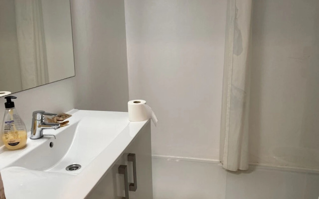 Ibiza White Aparts