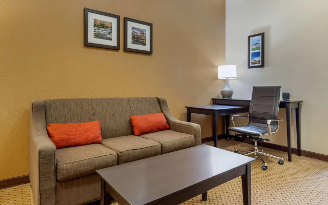 Comfort Inn & Suites Kenosha-Pleasant Prairie