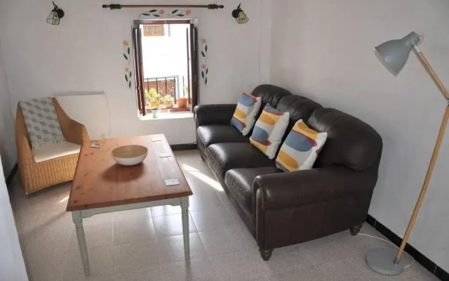 Quirky townhouse with a seaview roof terrace