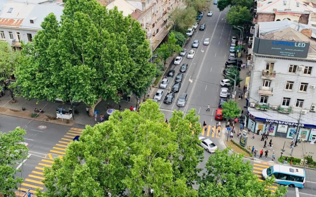 Cozy apartment near Republic Square