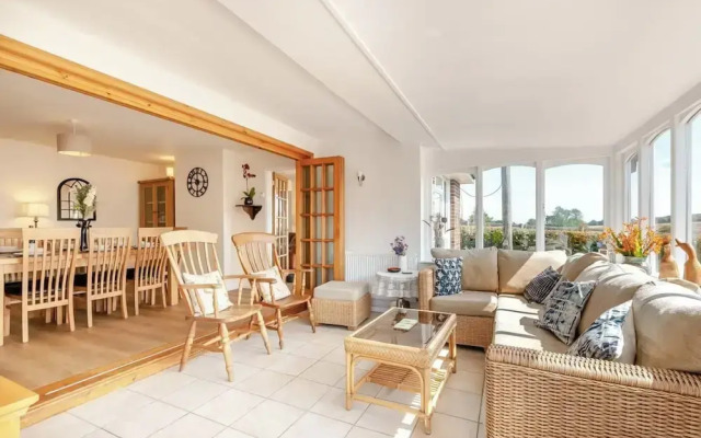 Freshfields, a Countyside Retreat for 8!