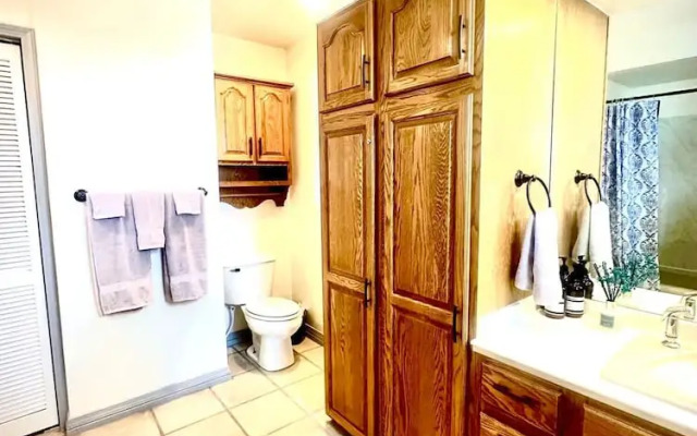 Franklin Fab Gallery House