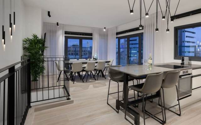 3BR Penthouse on Rothschild by HolyGuest