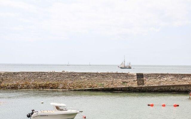 Lighthouse View, Torpoint