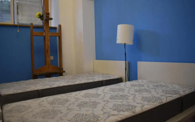 Sleep Studio Hostel