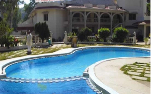 Hotel Savera Palace