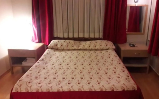 Dos Hermanos Hotel