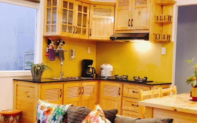 Suri’s Apartment - Suri’s House 2