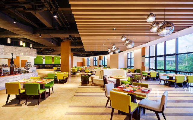 Aloft Dongguan Dynamic Town