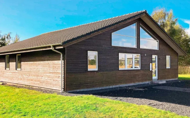 10 Person Holiday Home in Rodby-by Traum