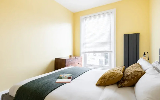 The Camden Retreat - Modern & Spacious 4BDR Home with Garden