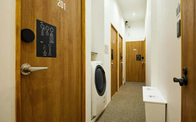 mizuka Imaizumi II-unmanned hotel-