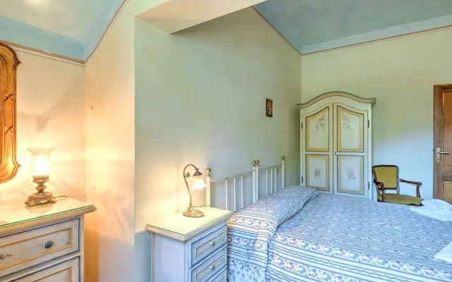 Beautiful Farmhouse in San Vivaldo with Swimming Pool