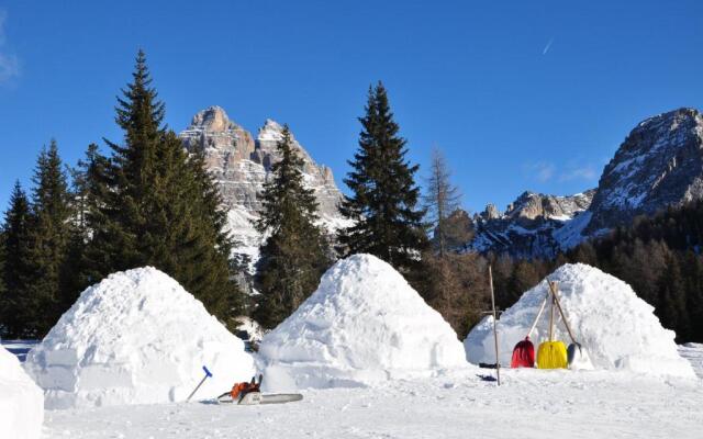 Albergo Chalet Lago Antorno