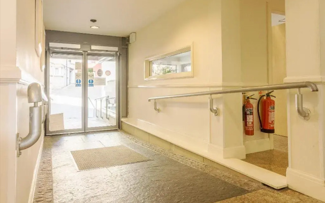 Holyrood Aparthotel