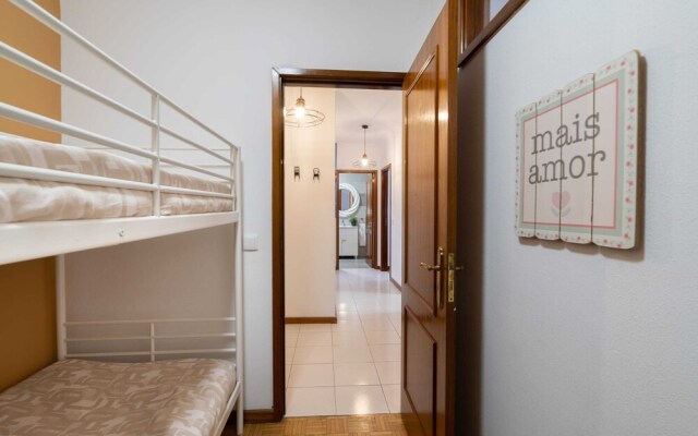 GuestReady Bright and Modern 2BR Flat in Vila Nova de Gaia