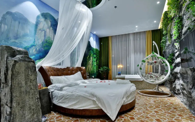 Yunxi Art Theme Hotel