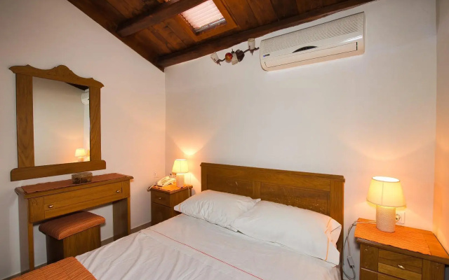 Anemoessa Traditional Village Hotel