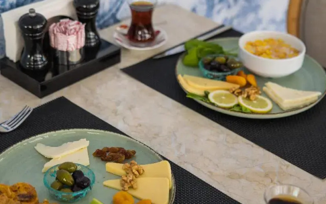Niss Lara Hotel
