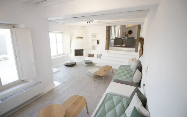 Mykonian Icon Villa