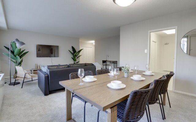 Luxury & Comfortable condo Crystal city