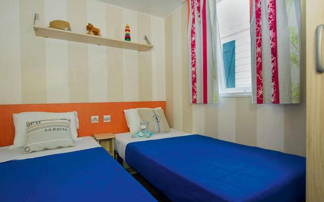 Mobilhome Climatisé 3ch 6p Dans Parc Des 7 Fonts