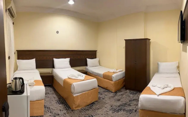 Owais Hotel