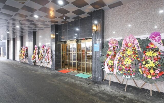 City Hotel