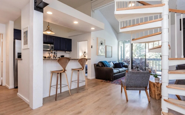 Crestview 49 - Two Bedroom Condo