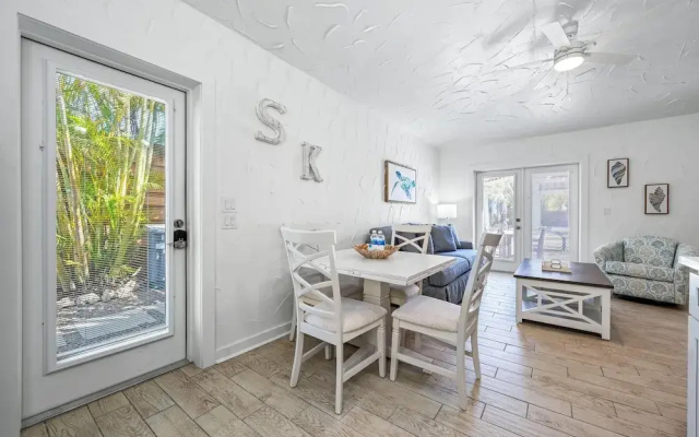 Crescent Street Villas By Beachside Mgt