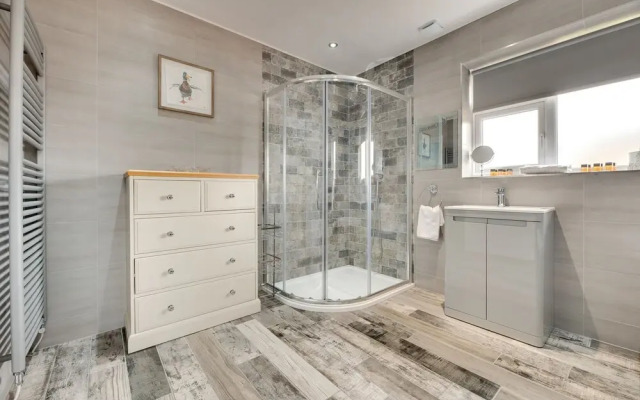 Week2Week The Broadway - 3 Bed Coastal Property