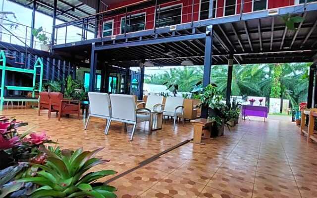 Kipbox hotel trang