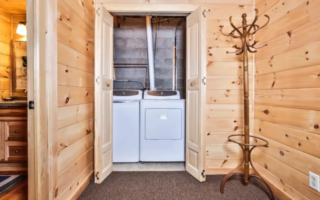 Total Seclusion - 5 Br Home