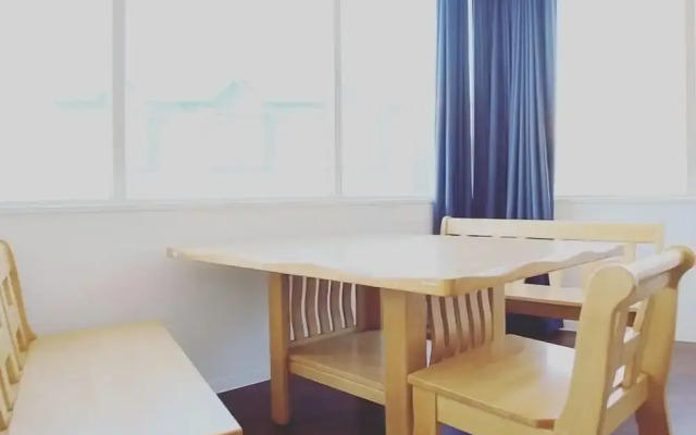 Zenibako House 2F