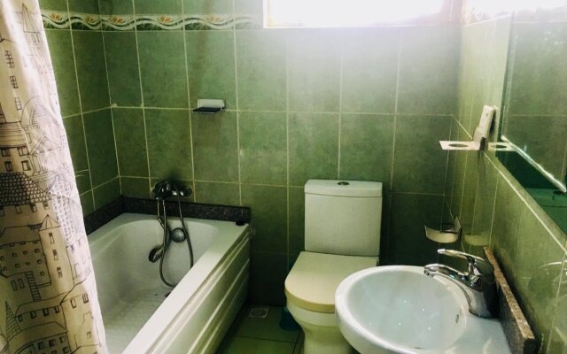 Duoban Hotel & Suite