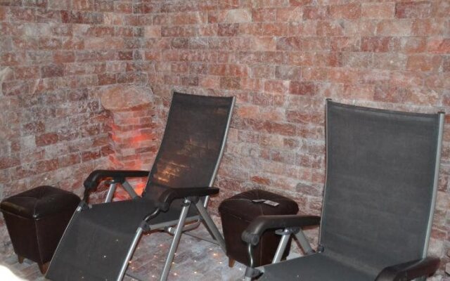 Дом Гостеев