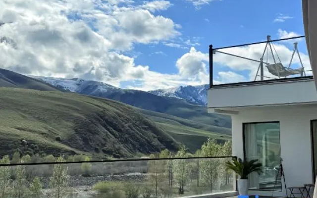 Nayeshanhe Vacation Homestay (Nalati Scenic Area Branch) – Pool – Xinyuan