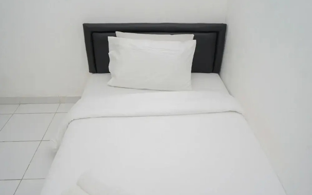 Cozy And Calm Studio No Kitchen Apartment At Aeropolis Residence
